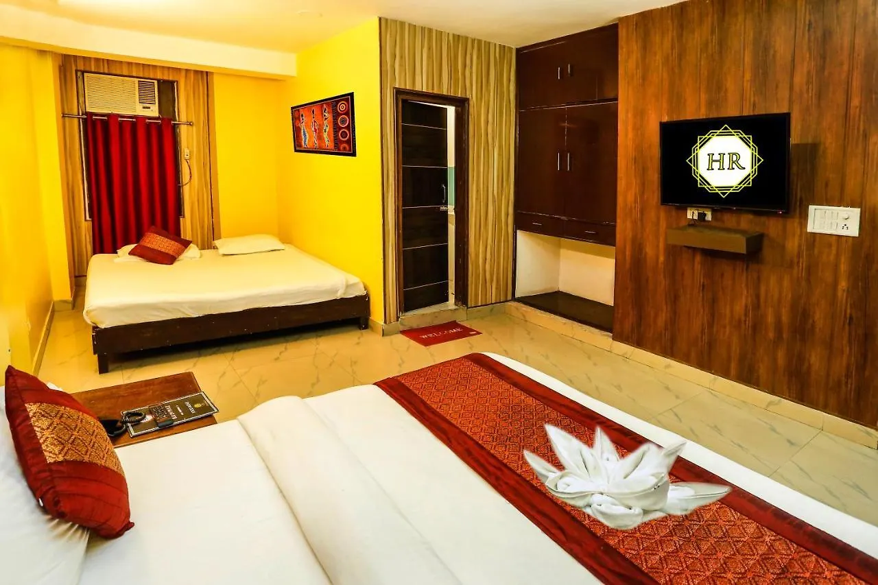 **  Airport Hotel Runway New Delhi Inde