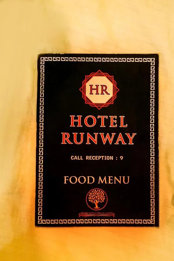 **  Airport Hotel Runway New Delhi Inde
